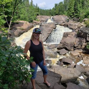 Meet your Posher, Stacy